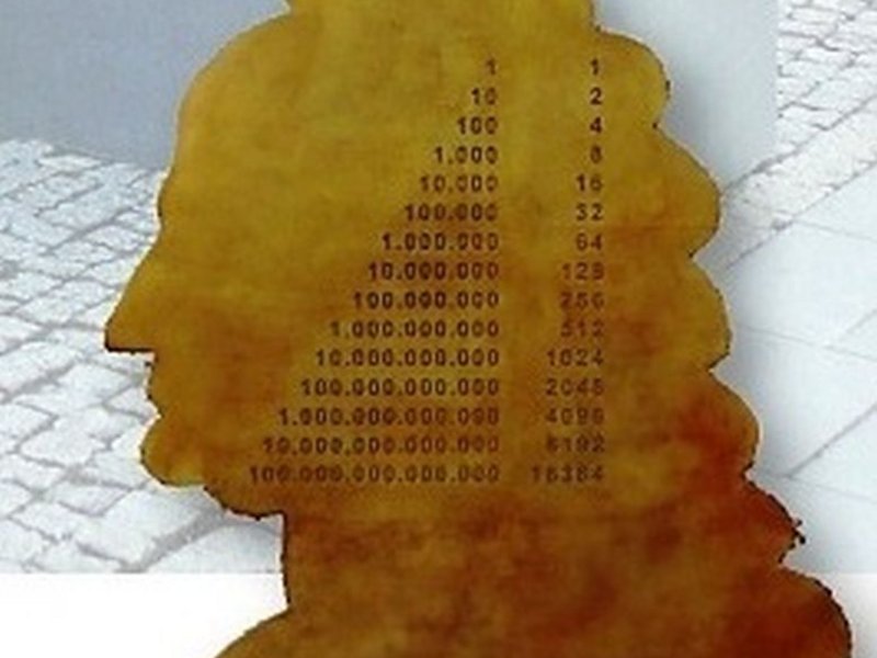 © Leibniz-Denkmal Hannover, Rückseite mit Darstellung des binären Systems, Foto (gemeinfrei) Axel Hindemith