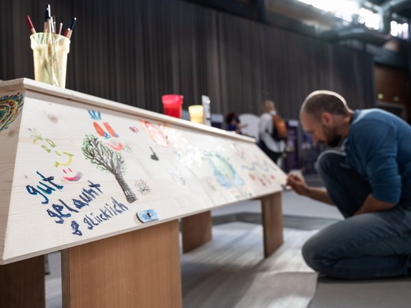„Den Menschen Mut machen“ „Den Menschen Mut machen“