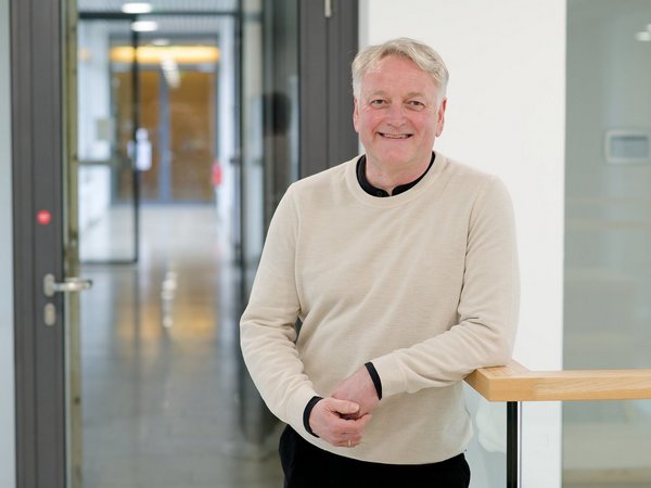 Theologe Johannes Frühbauer neuer Direktor an der Akademie Theologe Johannes Frühbauer neuer Direktor an der Akademie