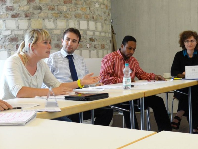 Kolloquium für Studierende und Doktoranden Kolloquium für Studierende und Doktoranden