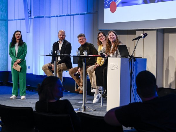 Wahrheit und Realität im digitalen Zeitalter Wahrheit und Realität im digitalen Zeitalter