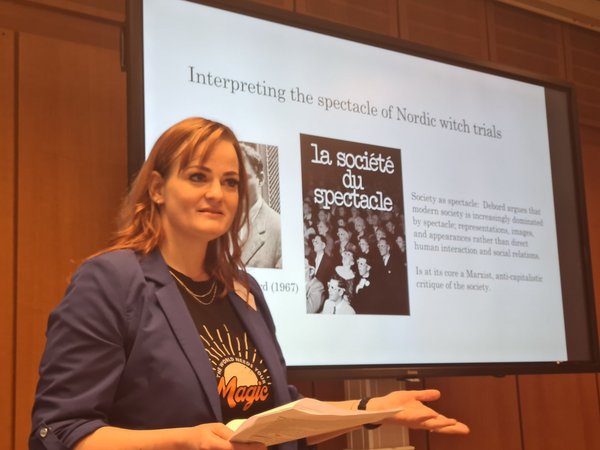 Magie und Hexerei interdisziplinär erforschen