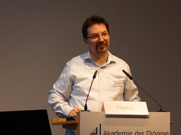 Wasserextreme als Gefahr für unsere Demokratie?